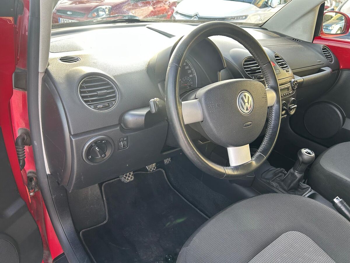 VOLKSWAGEN NEW BEETLE CONVERTIBLE 1.6 SPANISH LHD IN SPAIN 93000 MILES 2006